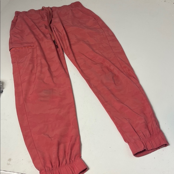 Healing Hands Medium Petite Pink Jogger Style Camo Print Scrub Pants Bottoms - Picture 5 of 5